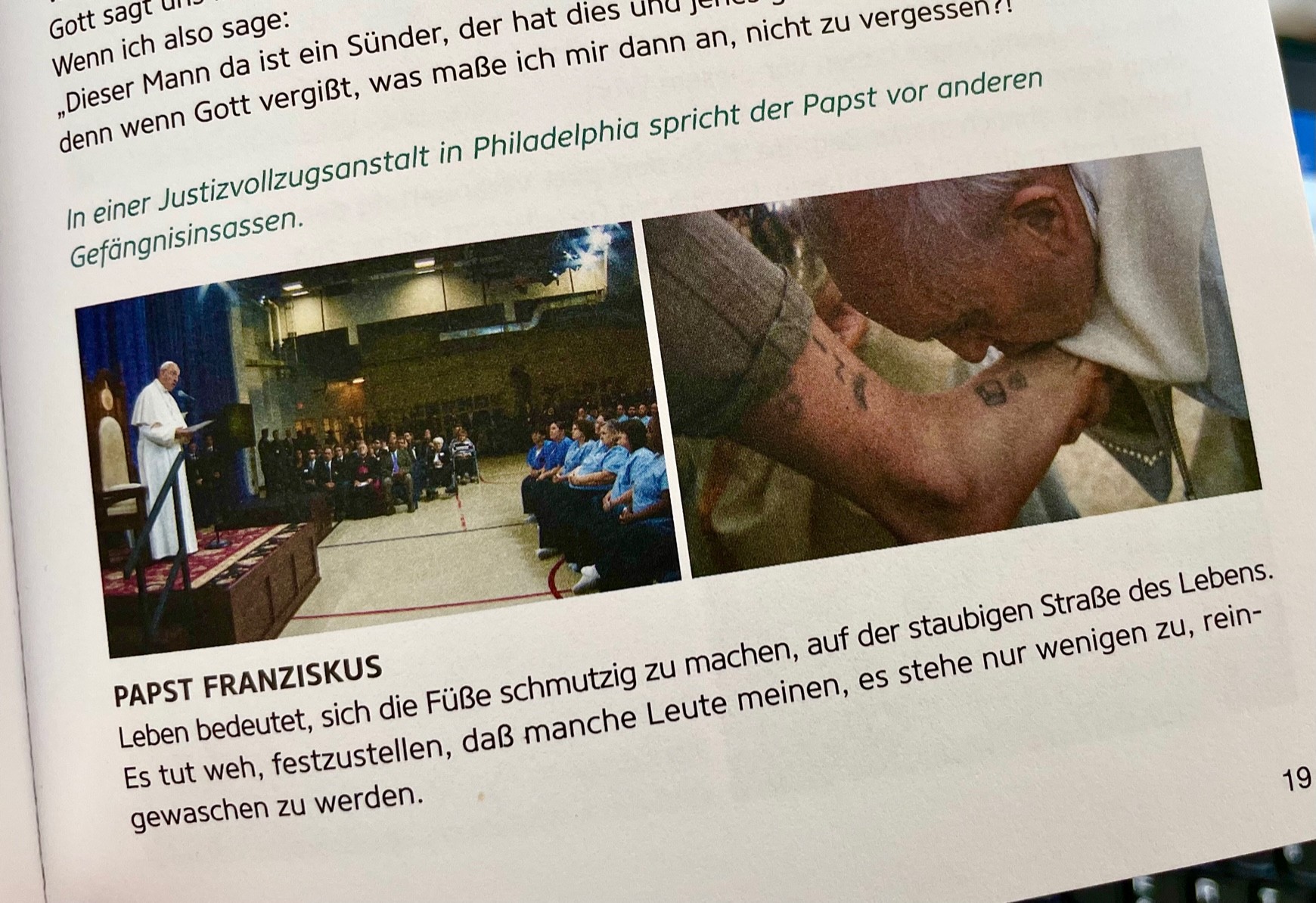 Papst Franziskus im Gefängnis