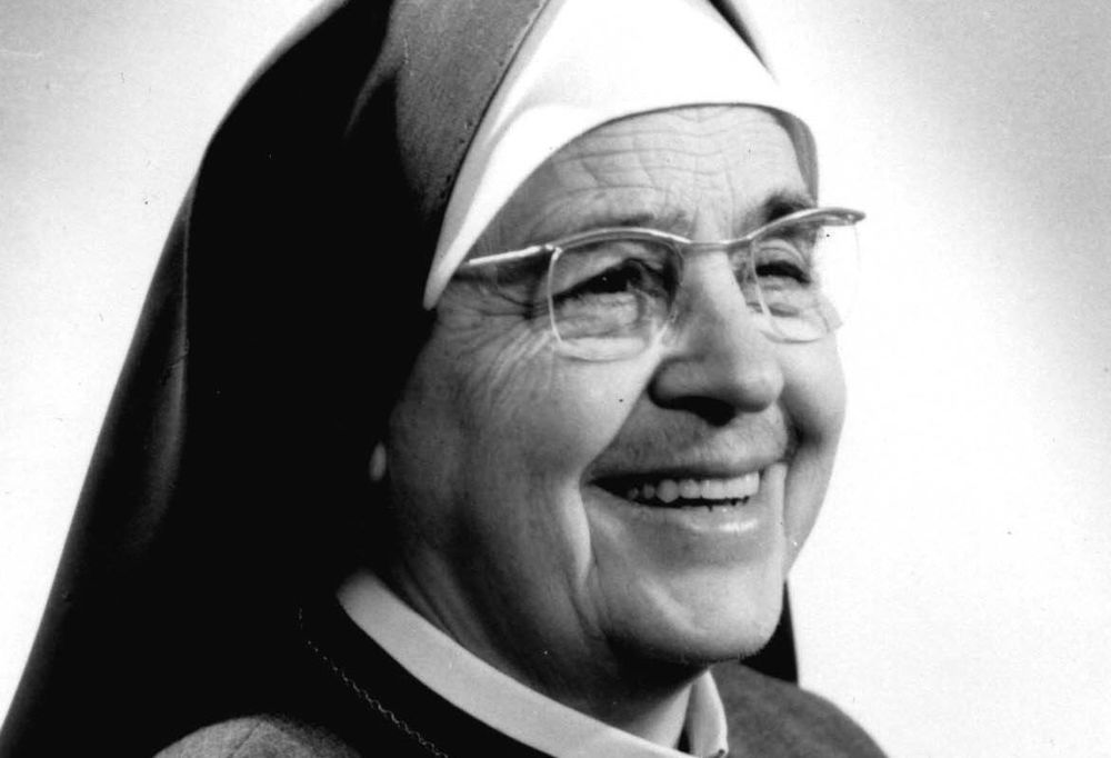 Anna Dengel (1892-1980) / medicalmissionsisters.org Anna Dengel (1892-1980)