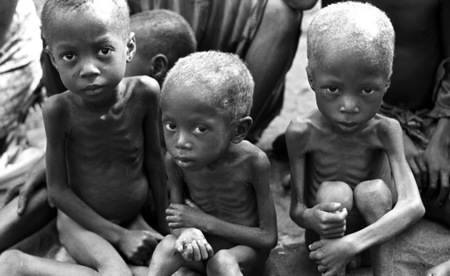 Biafra, Nov. 1969Medical clinic in Mabaitoti - Owerri.