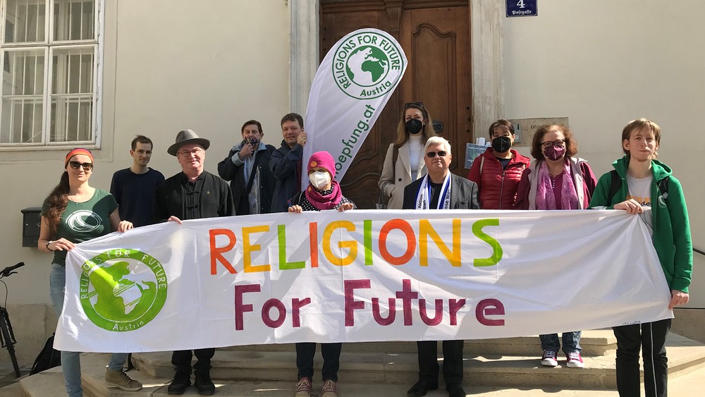 Kirchenvertreter beim Klimastreik in Wien am 25.3.22 / Katholische Aktion Wien